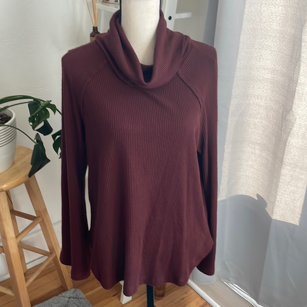 Michael stars maroon/brown sweater